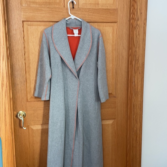 Garnet Hill Other - Garnet hill, sweatshirt like, maxi robe